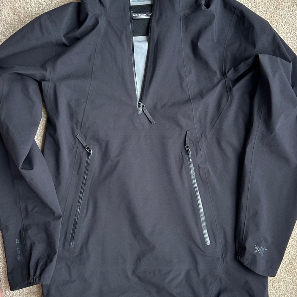 Arc'teryx Venda Anorak Black Hooded Rain Jacket WindBreaker size XS - Picture 6 of 7